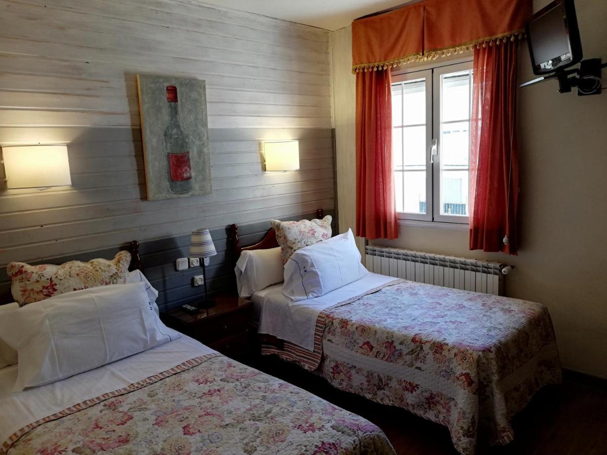 Hostal Martin - Sanabria Рибаделаго Экстерьер фото