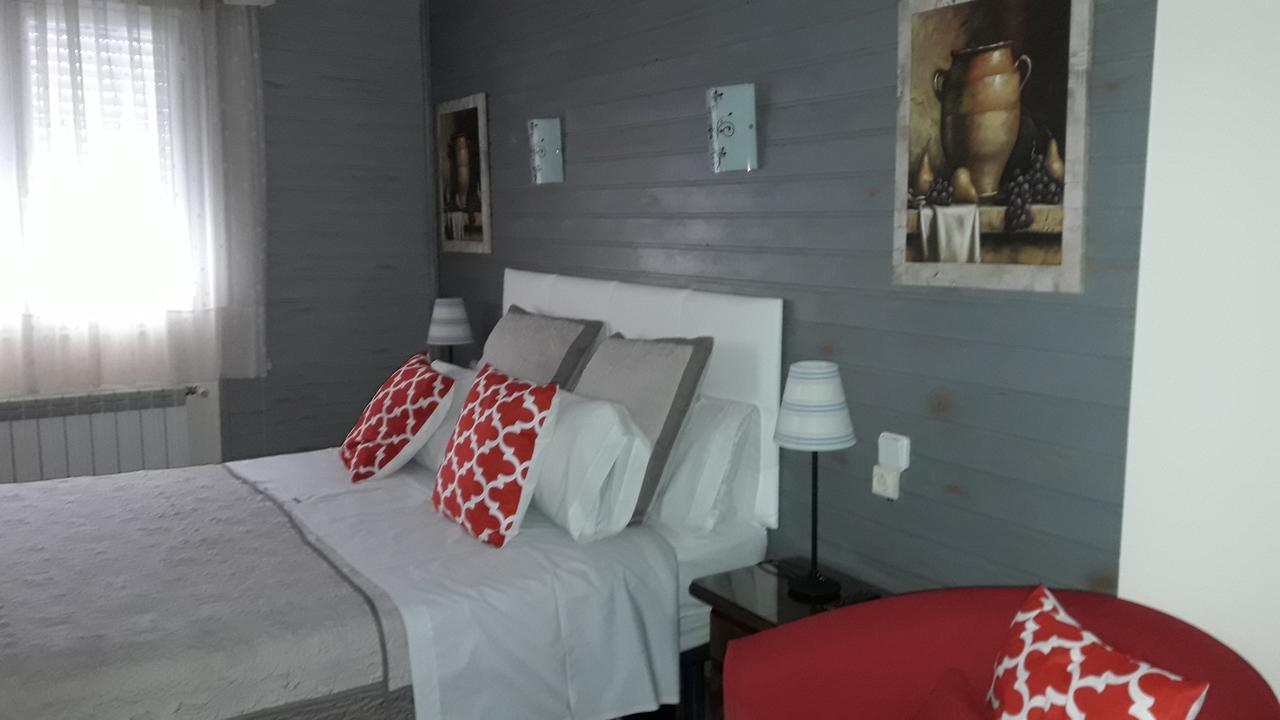Hostal Martin - Sanabria Рибаделаго Экстерьер фото